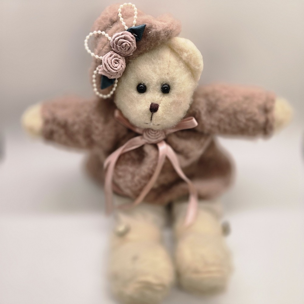 Annabelle Bear Stuffed Toy - 1998 - Interior Accents